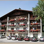 Vendégház Haus Vroni 3*